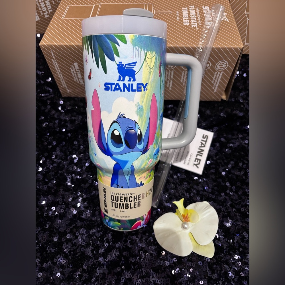 🎁Stanley Multicolor Quencher Tumbler🎁